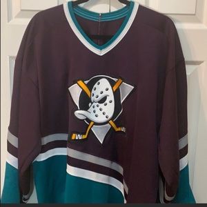 Mens 2XL mighty ducks CCM hockey jersey